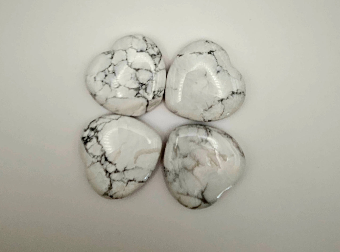 Small Heart Palm Stone White Howlite